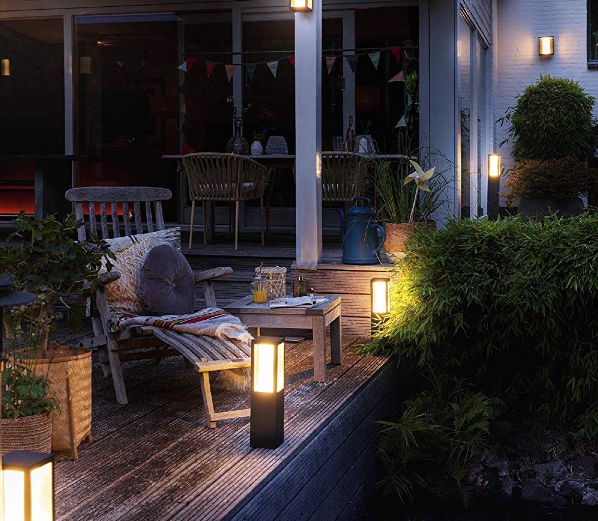 How to design garden lighting