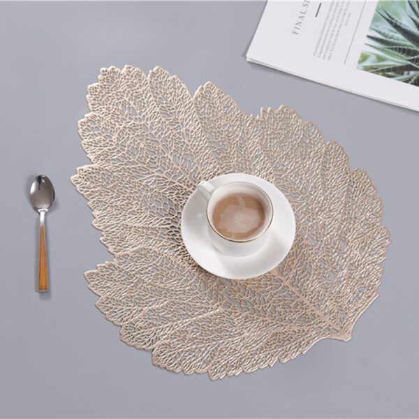 How-to-create-Scandinavian-style-doilies-for-the-table-07