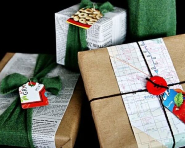 how-to-wrap-Christmas-gifts (6)