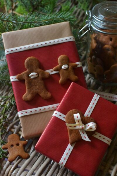 how-to-wrap-Christmas-gifts (17)