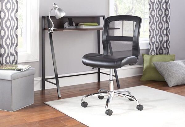 Create the ergonomic workstation for working at home