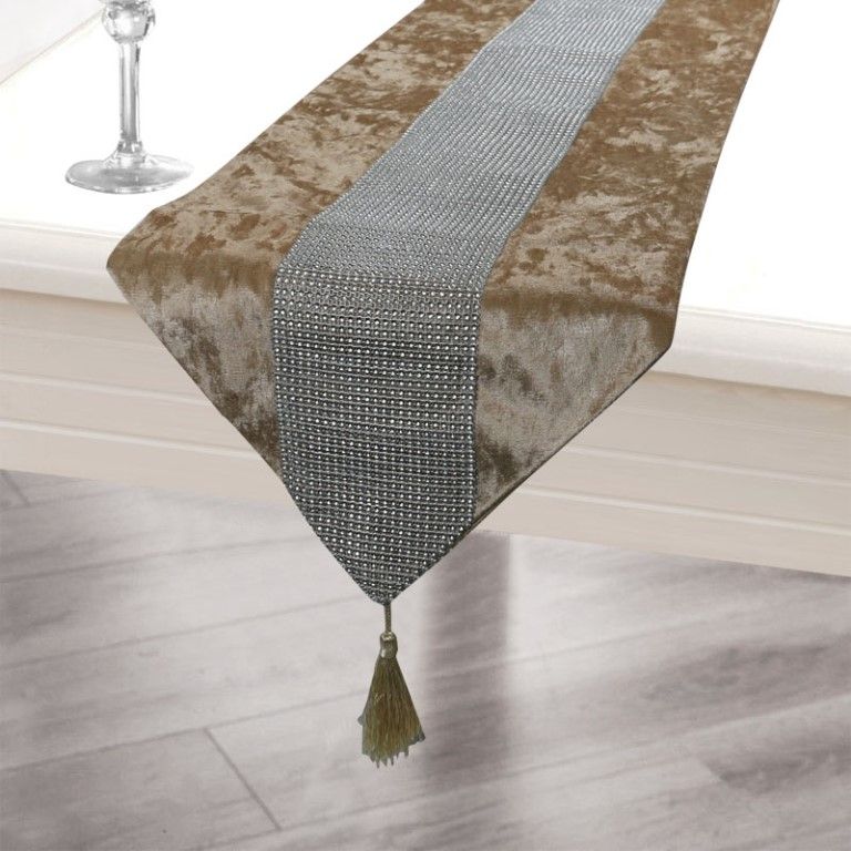 furnish velvet runner