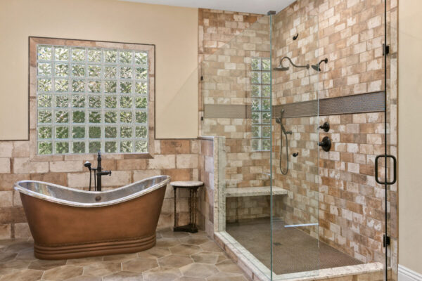 Cream-colored bathroom walls