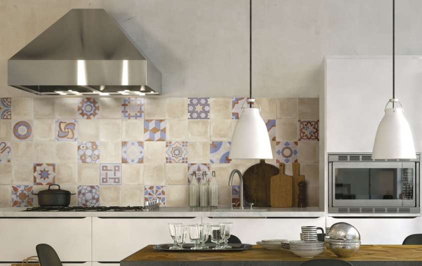 Cement tiles in the kitchen of La Guglia and Kis Ceramiche