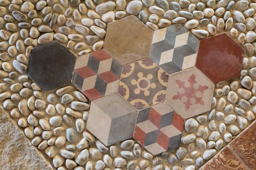 How to maintain and restore old cement tiles