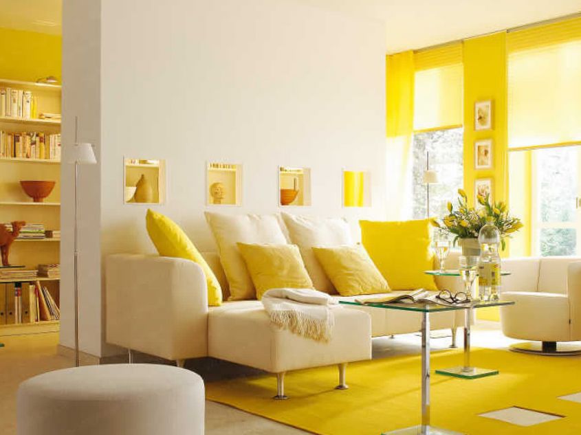 Low ceiling: yes to cheerful and bright colors for the walls