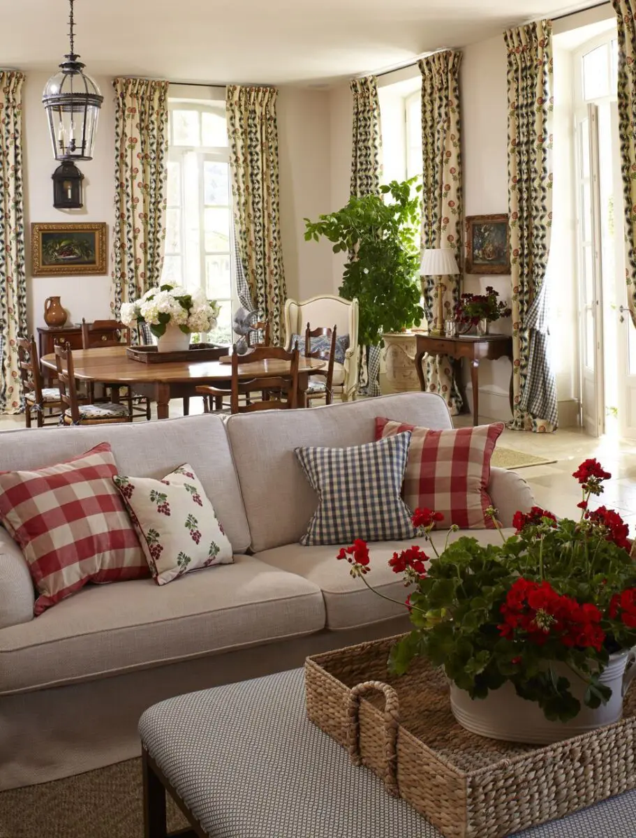 Provencal-cream-colored-sofa