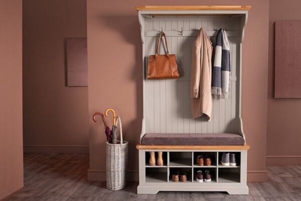 Wardrobe at the entrance: ideas and ideas