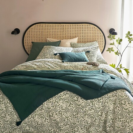 Bed headboard