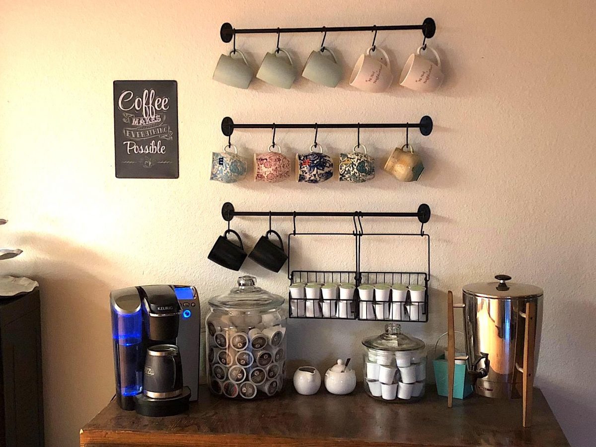 ideas-hanging-arranging-cups-kitchen-corner