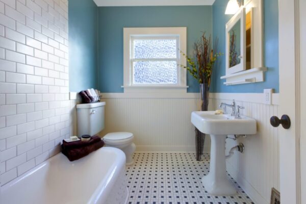 Blue walls in the bathroom: bring the atmosphere of a spa into the home