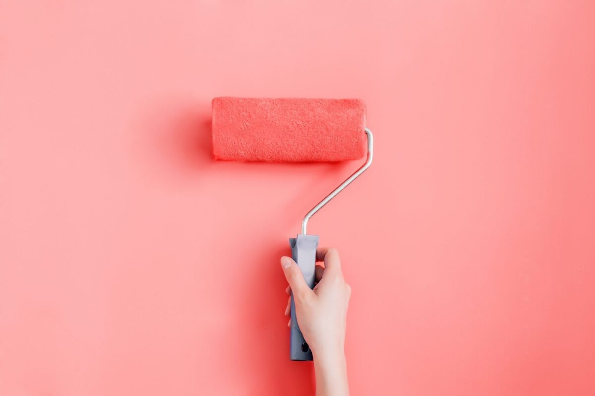 Coral colored walls kitchen