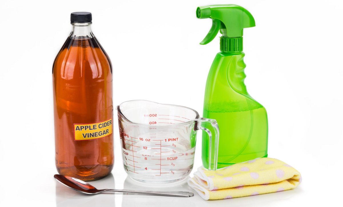 vinegar-cleaning-house