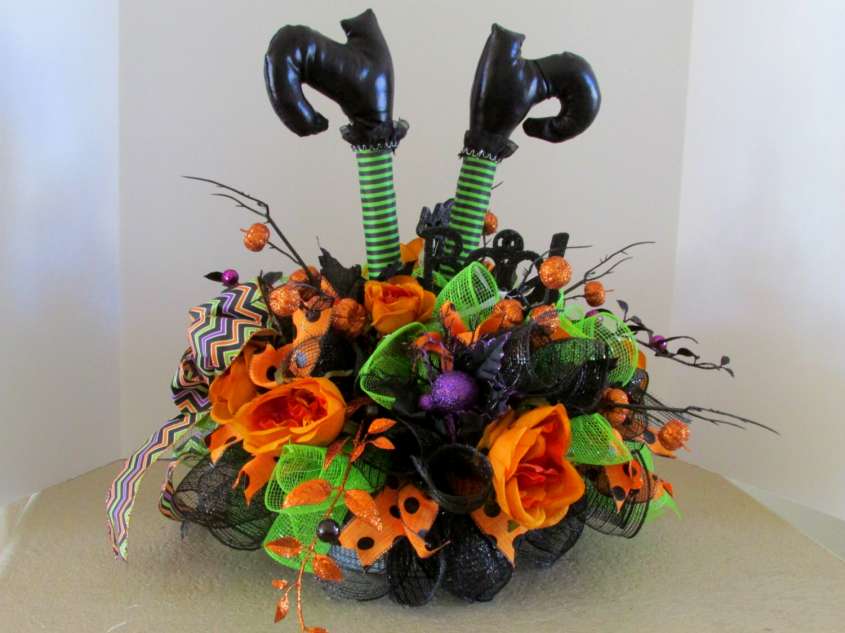 Halloween centerpiece