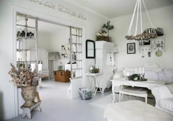 Decor in white