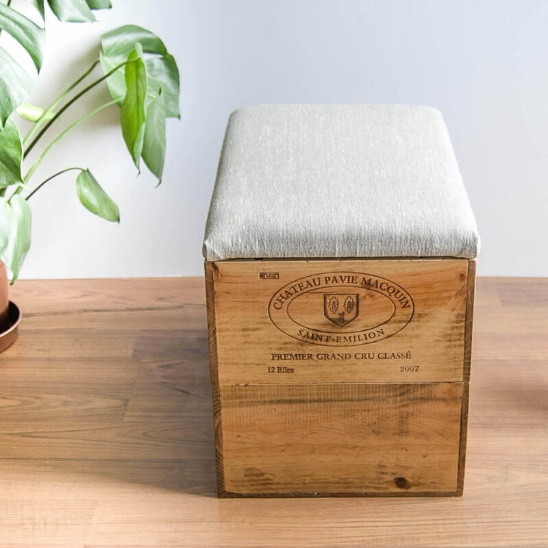 recycling-wine-boxes-wooden-pouf