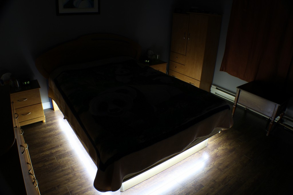 Where to put the LEDs in the bedroom: 3 dream ideas