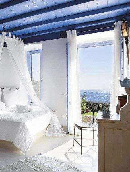 Bedroom in the Greek style