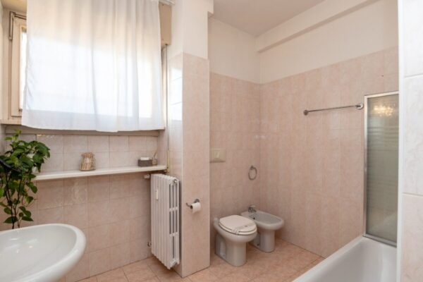 air-conditioning-bathroom