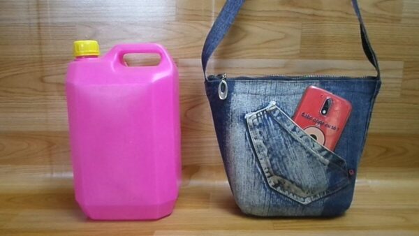 jerrycan-plastic-water-bag