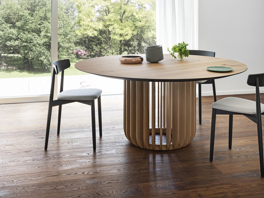 round-dining-table-01