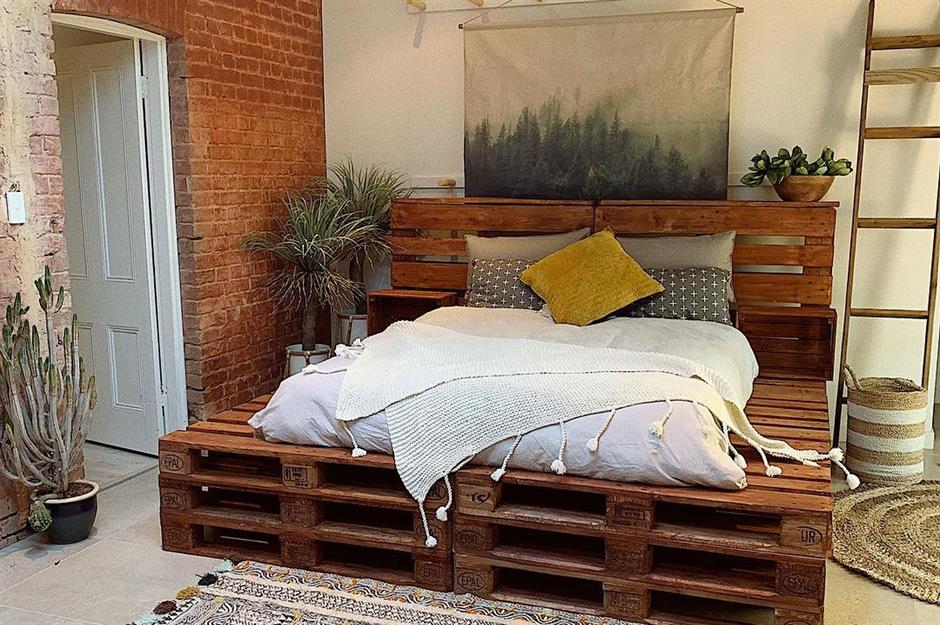 how-to-build-bed-with-pallets-07