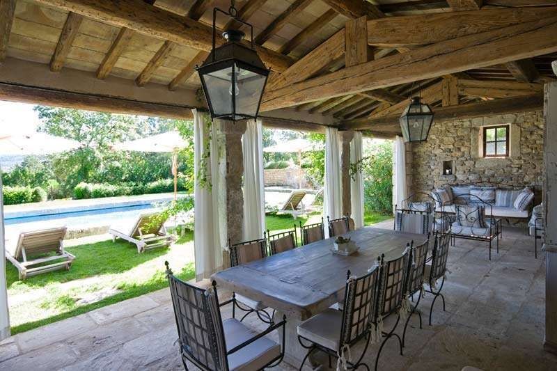 Provencal style open veranda