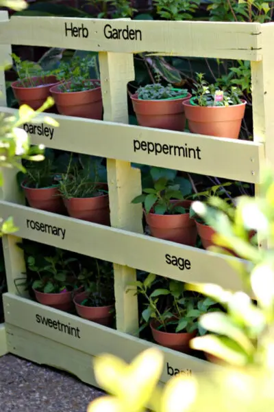 diy-pallet-planters1