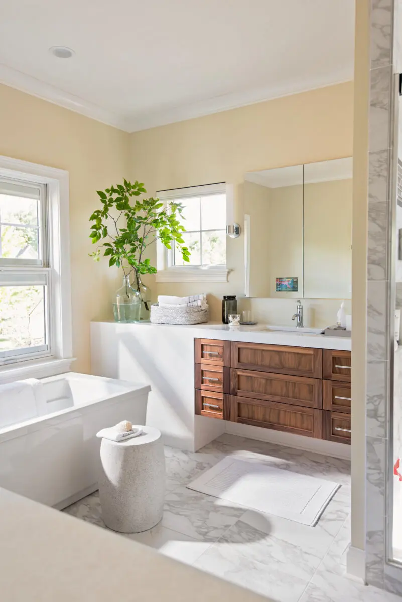 bathroom-walls-ivory-white-and-dark-wood