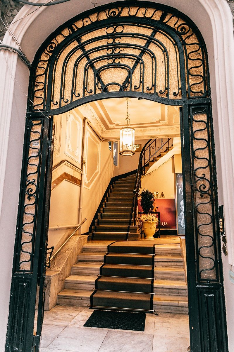 how to photograph a house to rent entrance