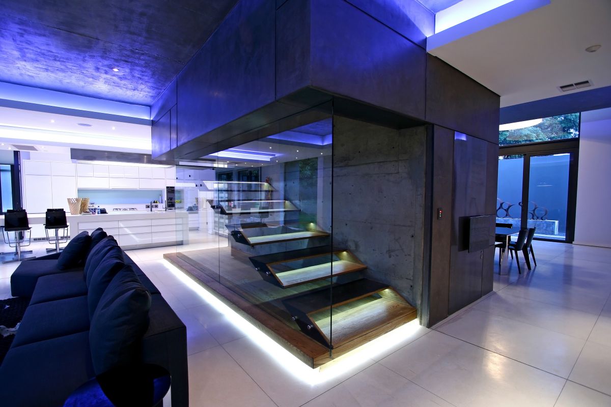 modern-luxury-stairs