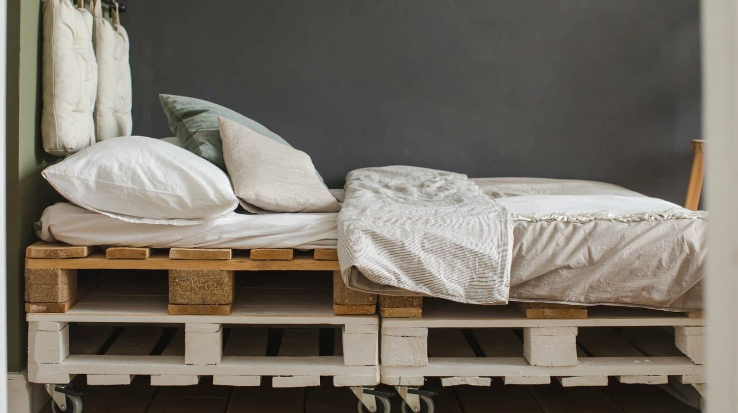 how-to-build-bed-with-pallets-14