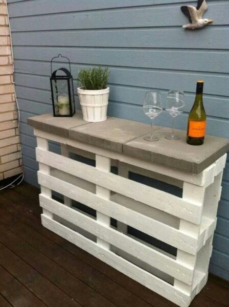 furnish-the-balcony-with-recycling (6)