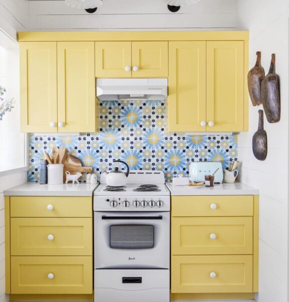 blue-wall-ideas-kitchen-23