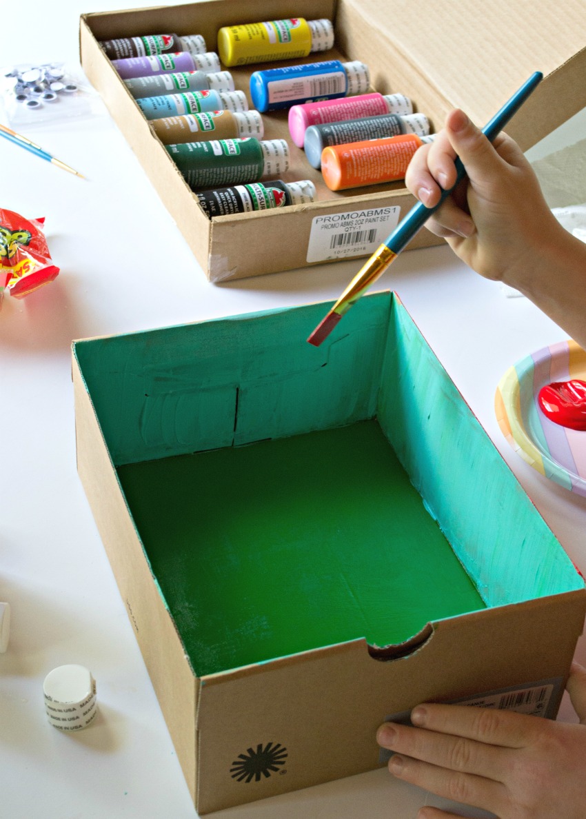 soccer-do-it-yourself-cardboard-construction