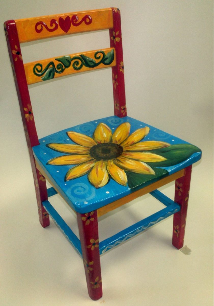 embellish-chairs-wood-flower