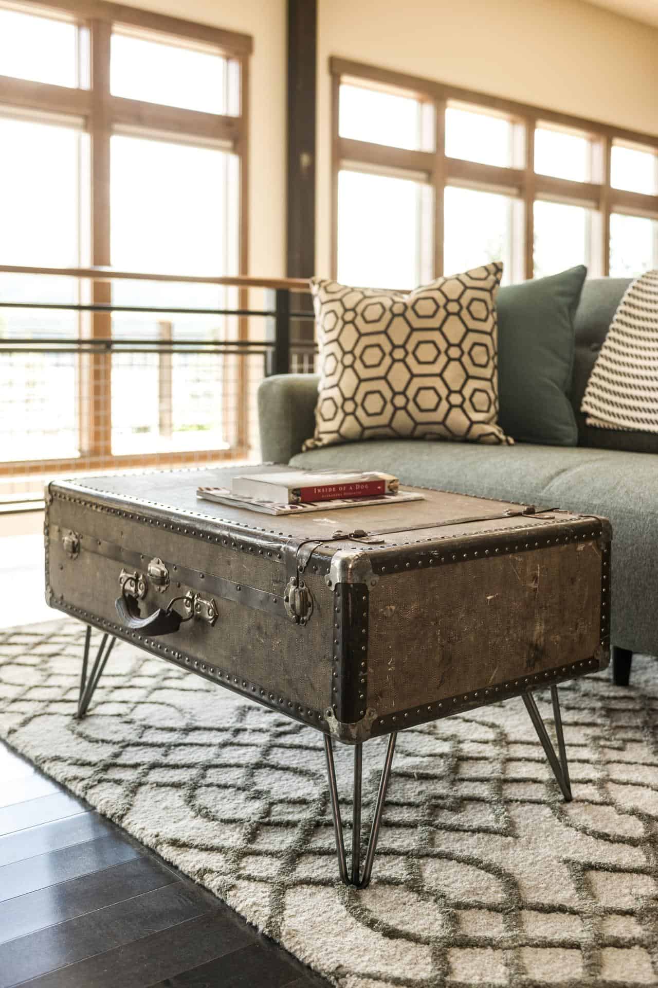 recycle-suitcase-coffee table-living room