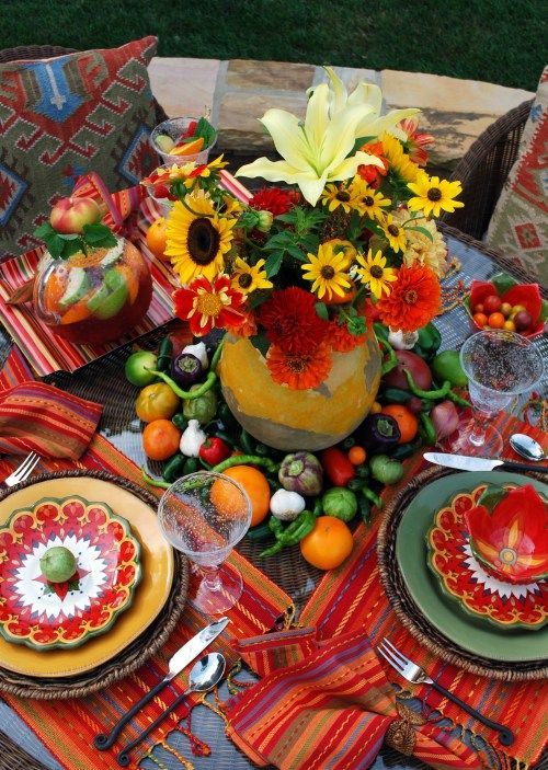 Mexican table in shades of red