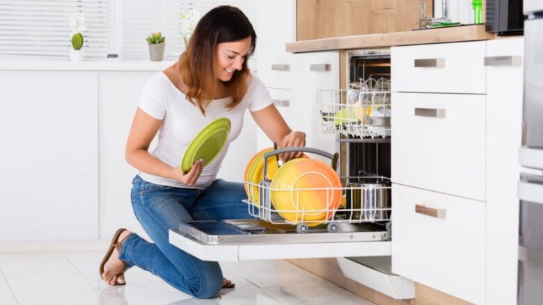 how-to-load-the-dishwasher-cover-2