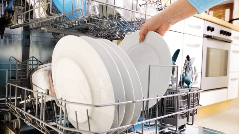 how-to-load-the-dishwasher-lower-basket