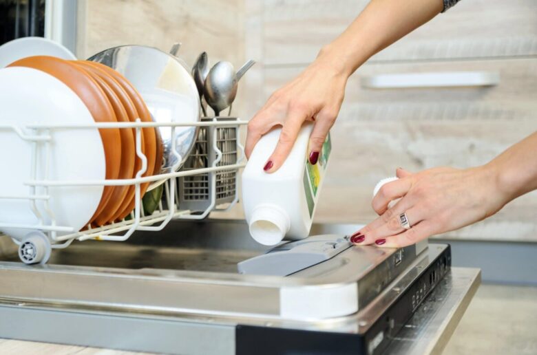 how-to-load-the-dishwasher-detergent