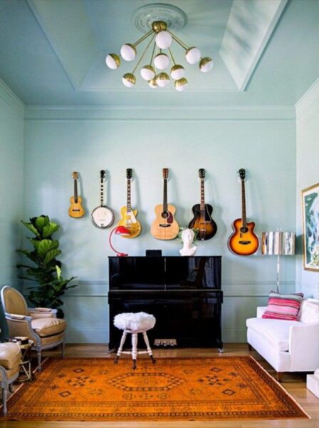 decorating-home-with-music-guitars