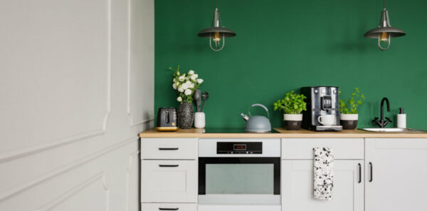 green-kitchen-walls-1