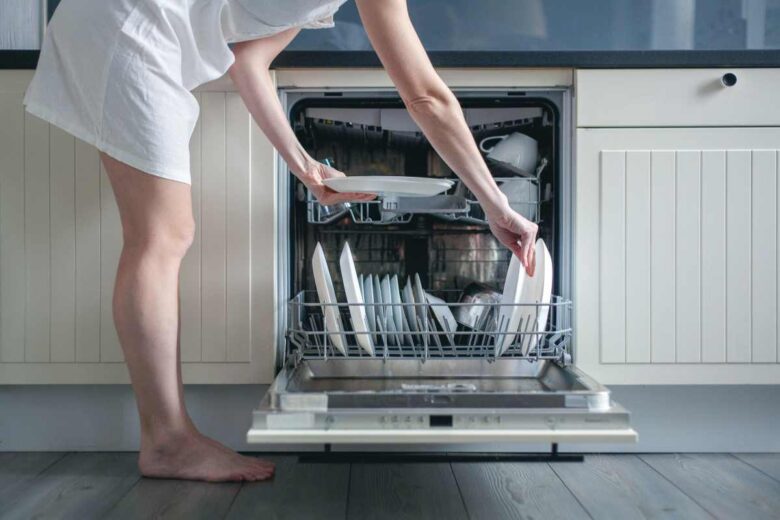 how-to-load-the-dishwasher-warnings