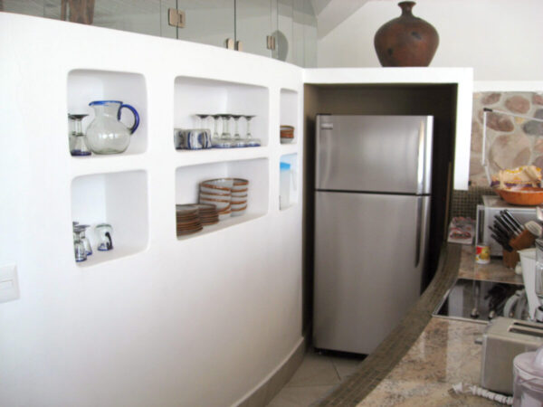 small-kitchen-fridge-17