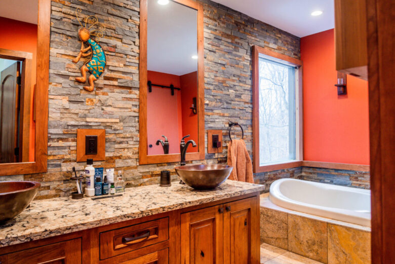 lobster-colored-bathroom-walls-11