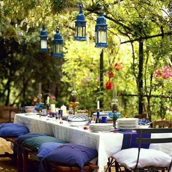 decorations for dining area in the garden