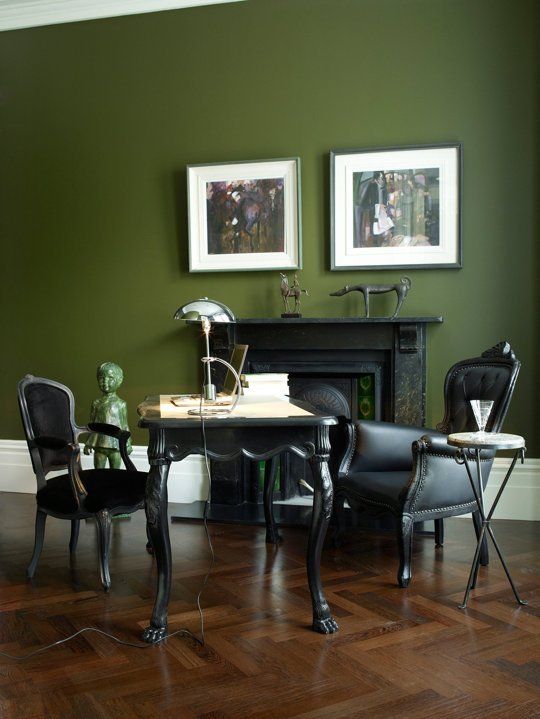 green-english-living room