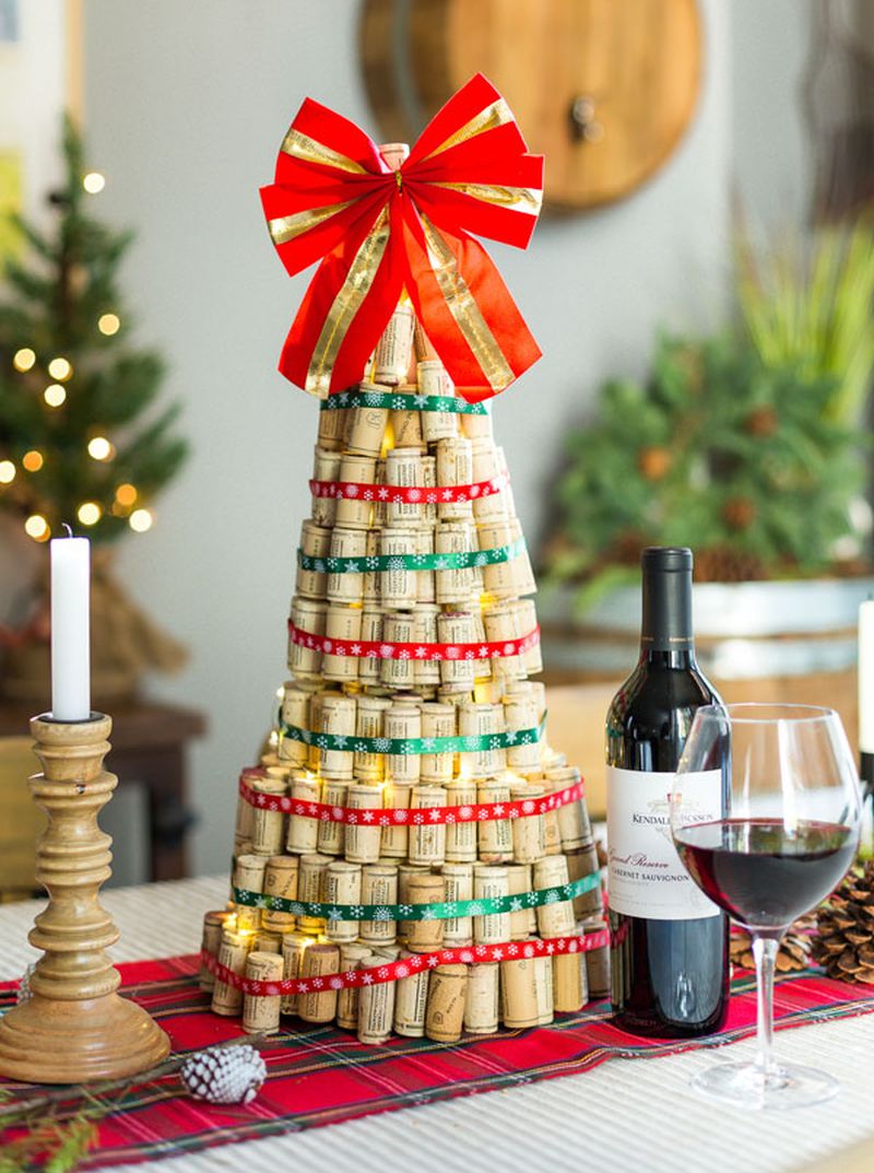 Christmas-decorations-corks-tree-rand