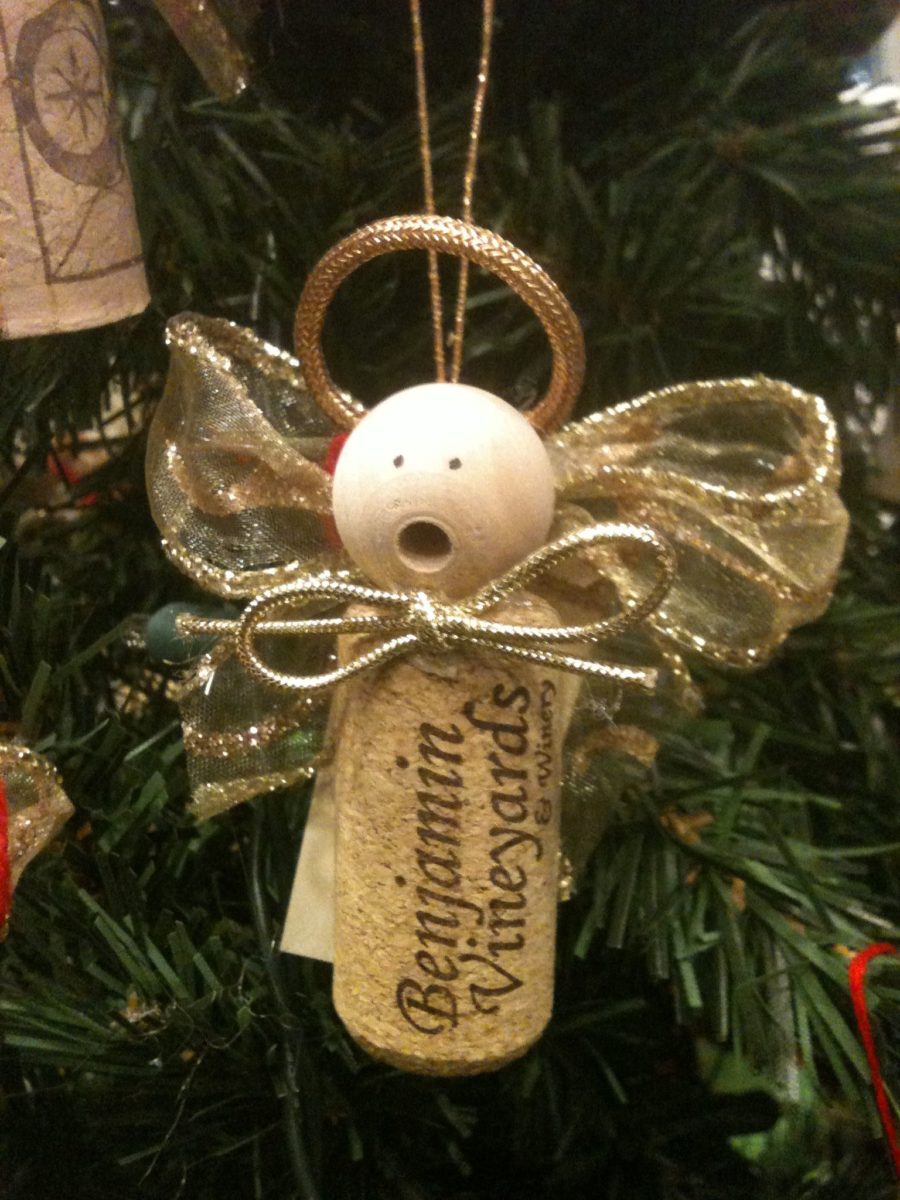 Christmas-decorations-corks-little angels